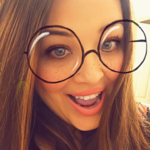 Yes!!! Iβm a Posh Ambassador π - Picture 2 of 2